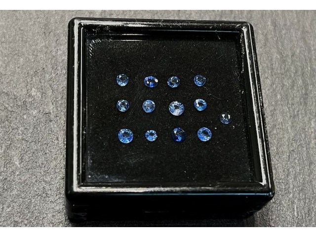 Saffier - mooie rond geslepen natuurlijke saffieren 1.50 carat - afbeelding 1 van  4