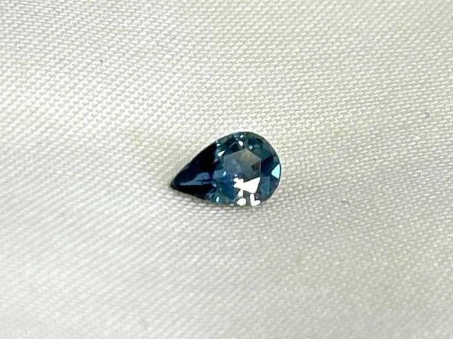 Saffier 0.62 ct - afbeelding 1 van  3