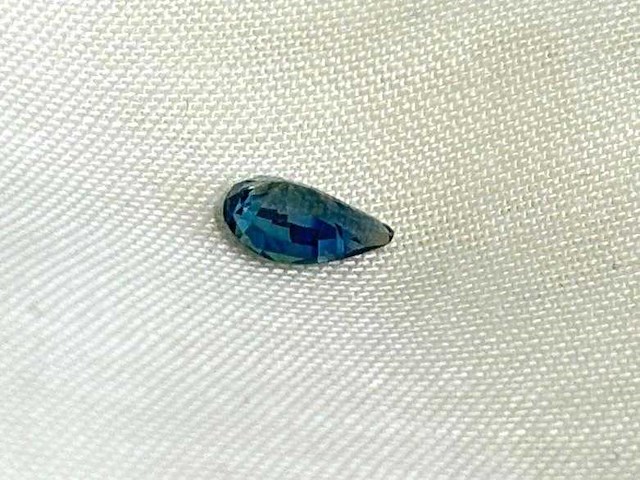 Saffier 0.62 ct - afbeelding 2 van  3