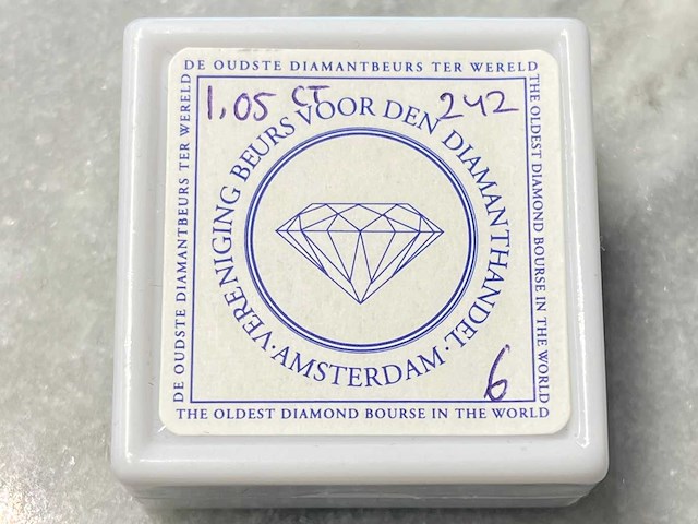 Saffier 1.05 carat natuurlijke saffier - afbeelding 2 van  3