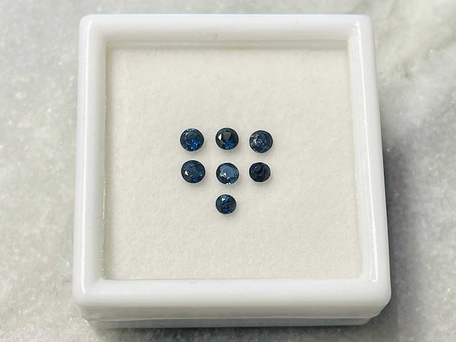 Saffier 1.11 carat natuurlijke saffier - afbeelding 1 van  3