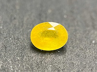 Saffier 2.13 carat natuurlijke gele saffier - afbeelding 1 van  4