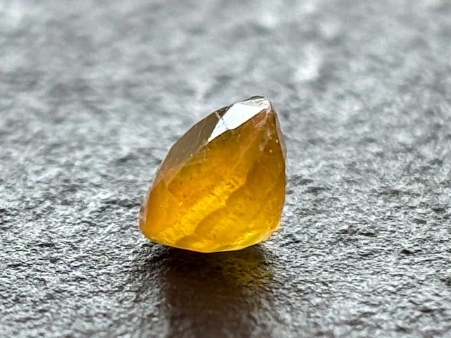 Saffier 2.34 ct - afbeelding 2 van  5