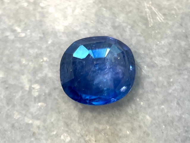 Saffier 3.36 carat natuurlijke saffier - afbeelding 3 van  3