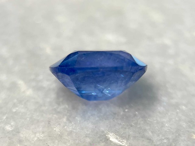 Saffier 3.40 carat natuurlijke saffier - afbeelding 2 van  5