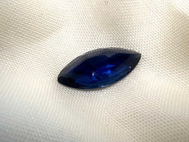 Saffier natuurlijke marquise geslepen saffier hoge kwaliteit nel certificaat 3.38 carat - afbeelding 5 van  5