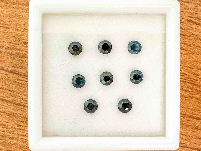 Saffieren 2.34 carat natuurlijke ronde saffieren - afbeelding 1 van  3