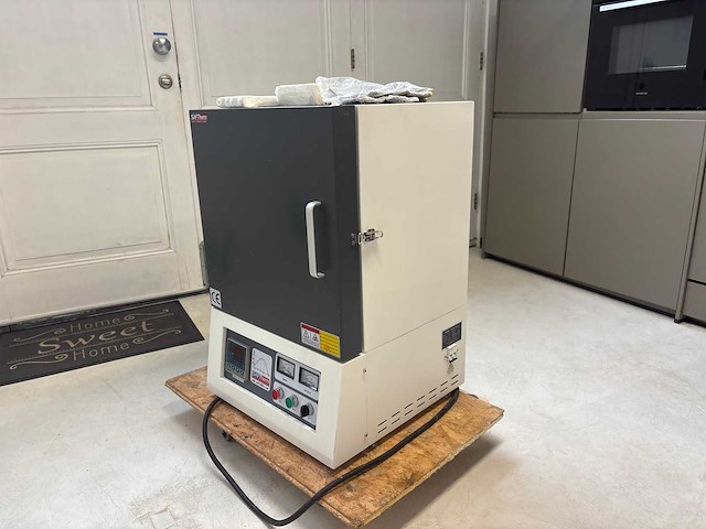 Saftherm stm-3-17 muffle furnace fornuis - afbeelding 1 van  13