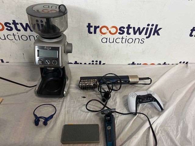 Sage bonenmaler | playstation controller | babyliss air wand | xtorm powerbank | shokz openrun | philips scheerapparaat - afbeelding 1 van  1