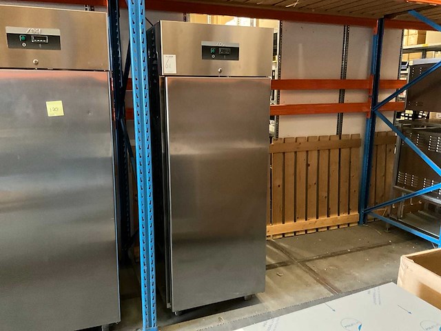 Sagi fd70-op14 koelkast - 700l - afbeelding 4 van  8