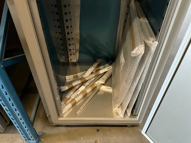 Sagi fd70-op14 koelkast - 700l - afbeelding 6 van  8