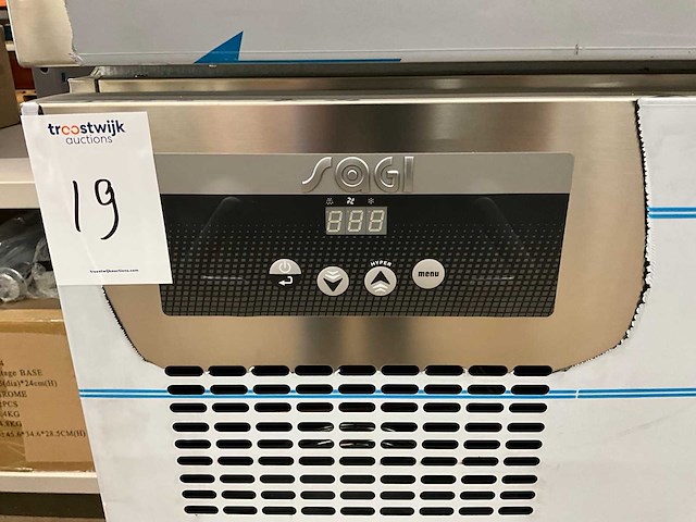 Sagi kib-op14 driedeurs koelwerkbank - afbeelding 2 van  5