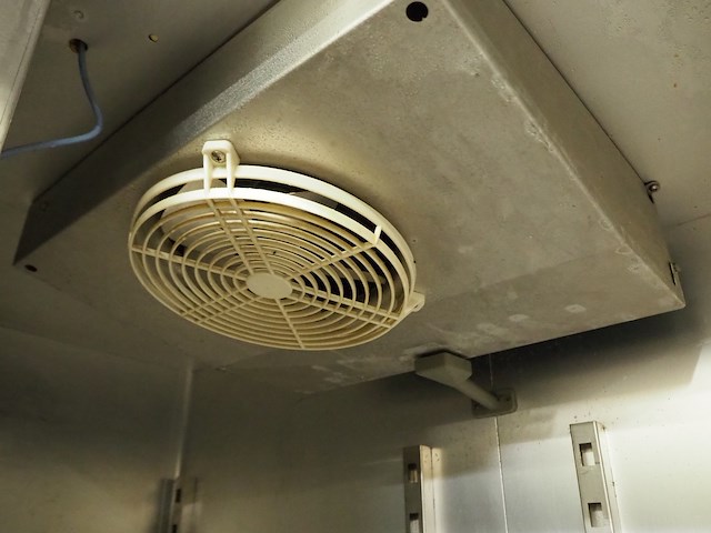 Sagi - afbeelding 9 van  10