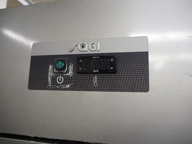 Sagi - afbeelding 10 van  10