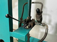 Sahinler - 2004 - dk 1570-1500 - hydraulische pers - afbeelding 9 van  9