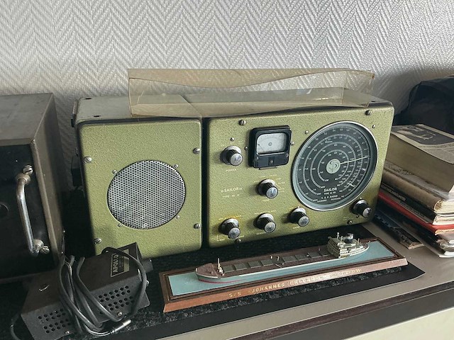Sailor - type 46 td - maritieme radio - afbeelding 1 van  3