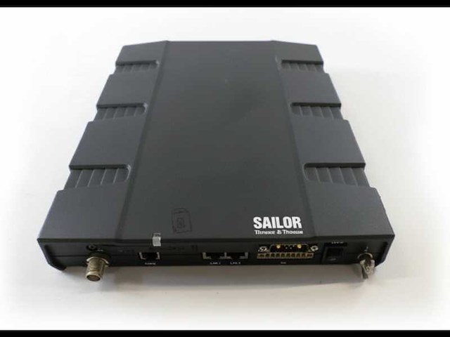 Sailor tt-3739a fleet broadband 150 bdu terminal - afbeelding 2 van  2