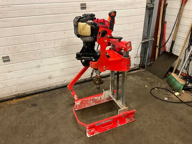 Saint gobin cdp 351 kernboormachine - afbeelding 1 van  6