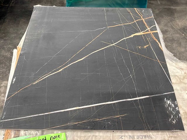 Saint laurent noir vloertegel (60x60 cm, 170m2) - afbeelding 1 van  2