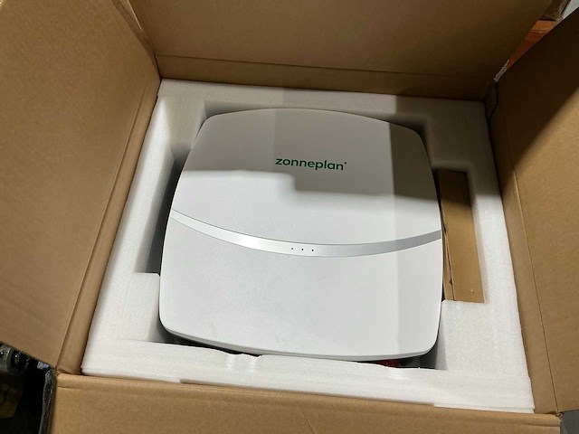 Saj r5-5k-s2-15 5kw omvormer - afbeelding 2 van  3