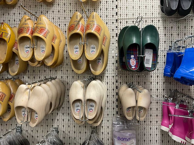 Saliha - partij klompen en laarzen - afbeelding 2 van  12