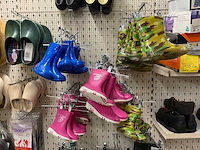 Saliha - partij klompen en laarzen - afbeelding 3 van  12