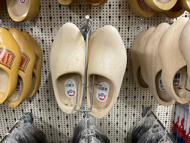 Saliha - partij klompen en laarzen - afbeelding 9 van  12