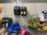 Saliha - partij klompen en laarzen - afbeelding 10 van  12