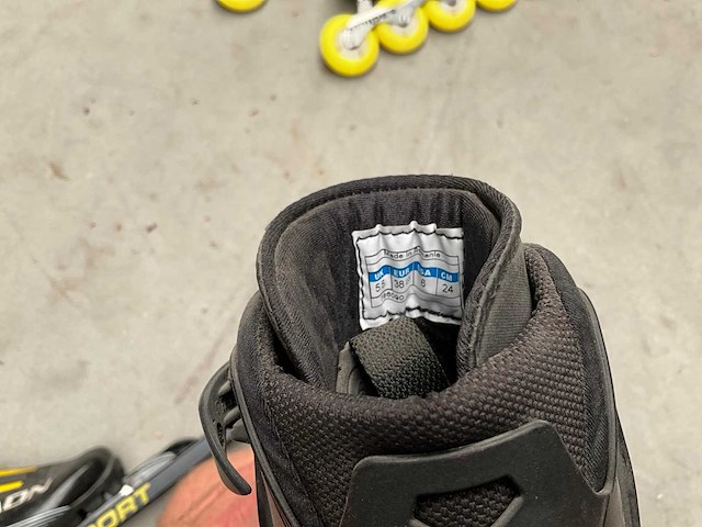Salomon rollerski + schoen maat 38 - afbeelding 2 van  3