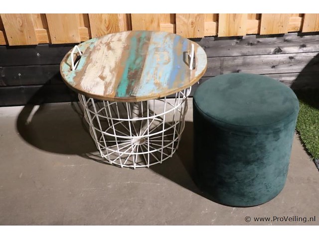 Salontafel - 60x60x44cm & poef - ø 39cm x 40cm (h) - afbeelding 1 van  4