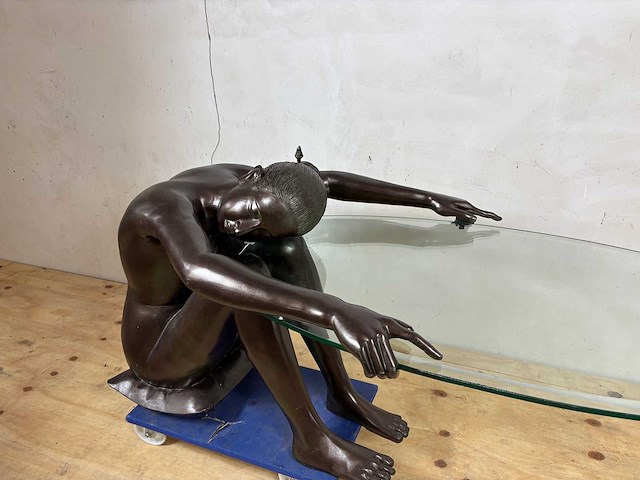 Salontafel brons vrouw - afbeelding 3 van  5
