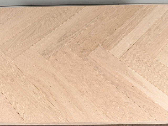 Salontafel eiken visgraat blad 140 x 70 cm - afbeelding 4 van  4