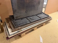 Salontafel en deuren, pallet vol - afbeelding 3 van  4