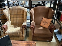 Salontafel met 2 fauteuils en 1 stoel en een 2 zitsbank - afbeelding 3 van  5