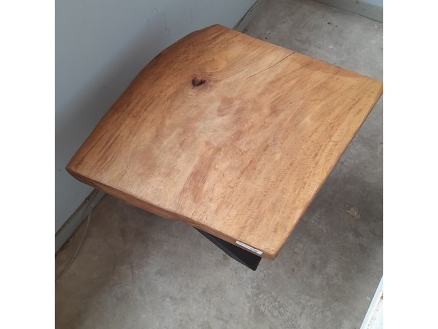 Salontafel met metalen tafelpoten, 65 x 70 x 52 cm hoog - afbeelding 3 van  4