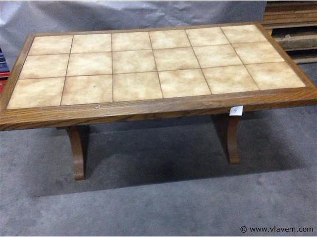 Salontafel met tegels - afbeelding 1 van  3