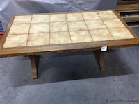 Salontafel met tegels