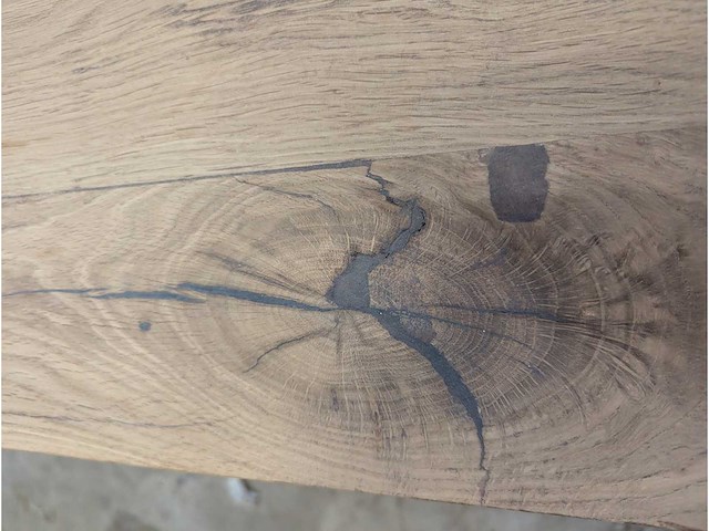 Salontafel oud eiken epoxy 140x70cm - afbeelding 3 van  3