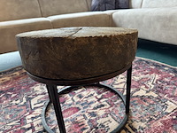 Salontafel, oud hout, doorsnee 50 cm, zwart metalen onderstel - afbeelding 3 van  3