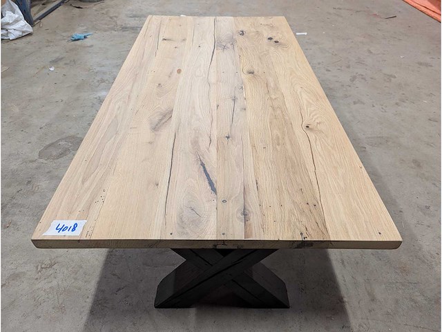 Salontafel oude eiken epoxy 140x70cm - afbeelding 2 van  2