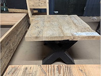 Salontafel rustiek eiken 60 x 60 x 45cm. metal x onderstel - afbeelding 2 van  2