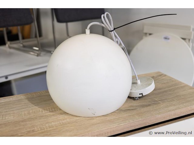 Salontafel, sidetable & hanglamp - afbeelding 3 van  5