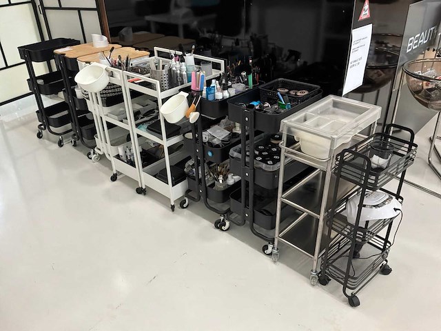 Salontrolleys (9x) - afbeelding 1 van  10