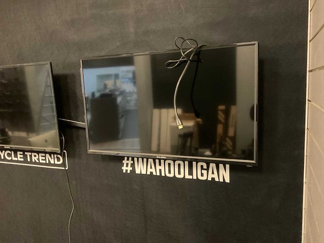 Salora 32 led televisie (3x) - afbeelding 2 van  7