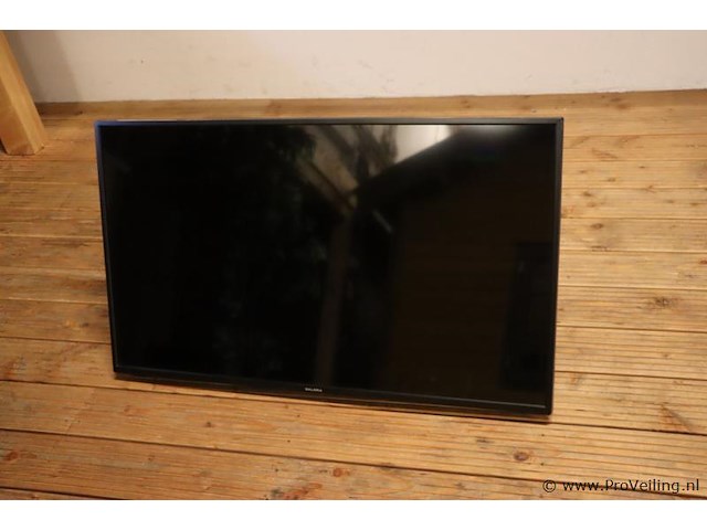 Salora televisie incl. ophangsysteem - afbeelding 1 van  5