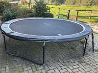Salto trampoline