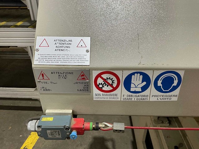 Salvador - 2002 - sel 600 - afkortcirkelzaagmachine - afbeelding 10 van  23