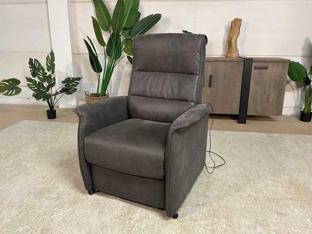 Salvatore electrische leren sta-op fauteuil - afbeelding 1 van  3
