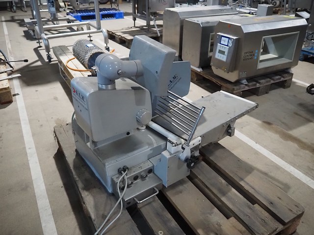 Sam - afbeelding 9 van  14