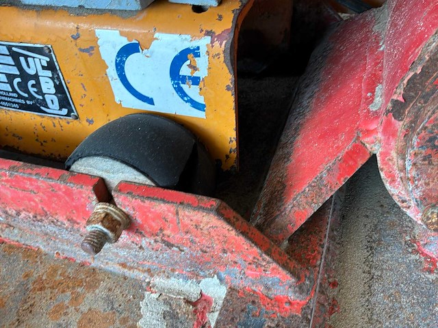 Samac s1500 diesel trilplaat 1500kg - afbeelding 7 van  9